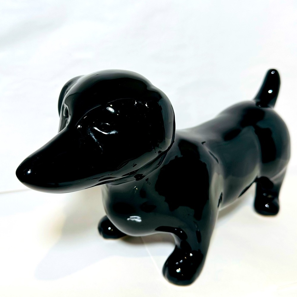 Black Ceramic Daschund Hound Hot Dog Figure Statue Decor. (00499)